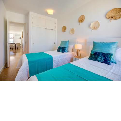 Beachfront Sivella Apartment
