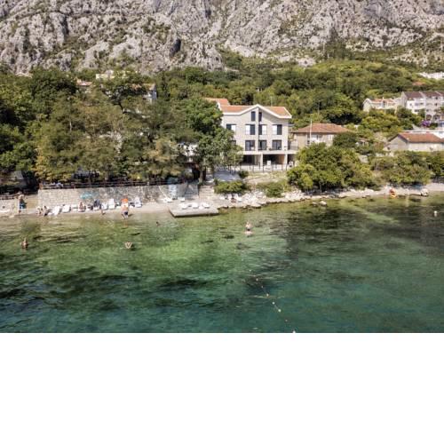 Beachfront Villa Nautica