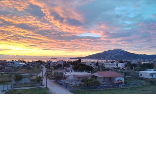 Beachside home in Greece sleeps 5