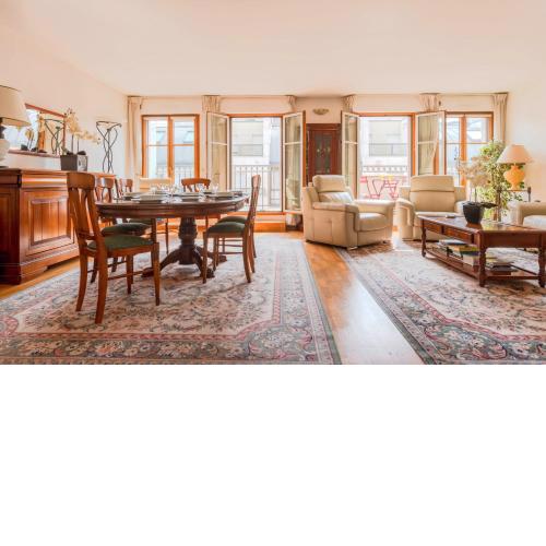 Beaudelaire Center Residence