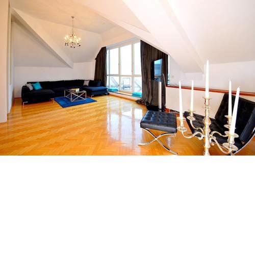Beautiful 19th century deluxe apartment