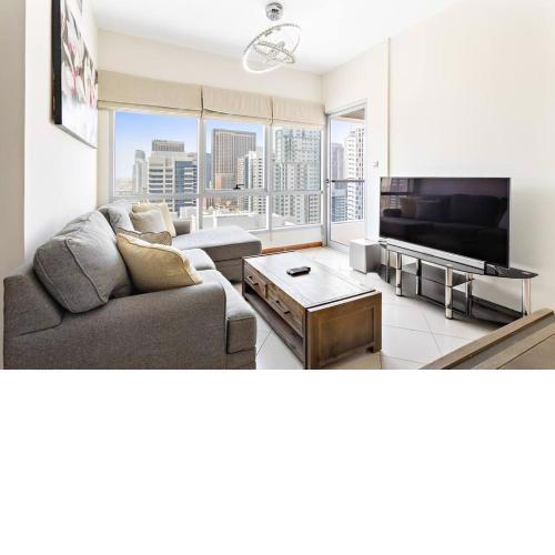 Beautiful 1BR APT Diamond4 Dubai
