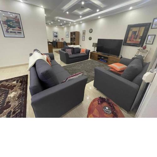 Beautiful 3-Bedroom Apartment on the Ground Floor with Personal Backyard Area and Terrace with Direct Pool Access and Pool View