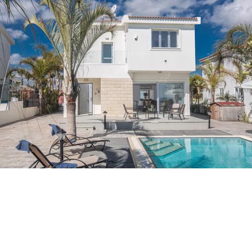 Beautiful 5 Star Holiday Villa in a Prime Location in Sotira, Book Early to Secure Your Dates, Sotira Villa 1298