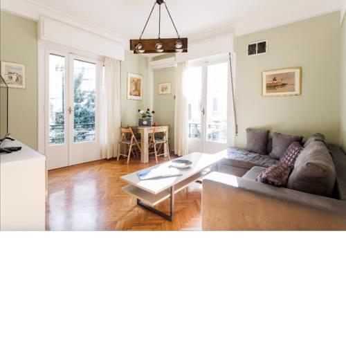 Beautiful Apartment at Plaka
