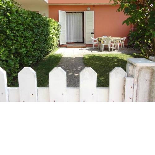 Beautiful apartment for 5 people with swimming pool