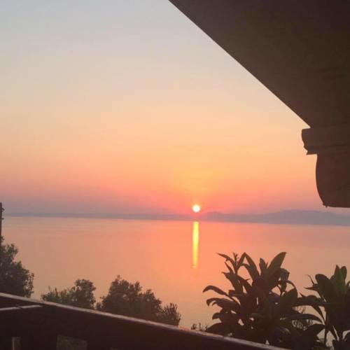 Beautiful apartment in Afytos with sea view..!!!