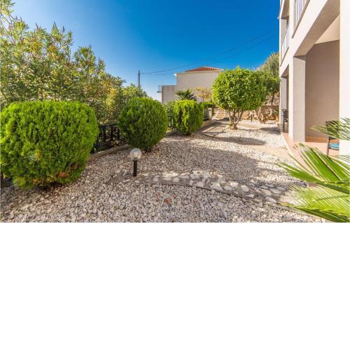 Beautiful apartment in Brist with 1 Bedrooms