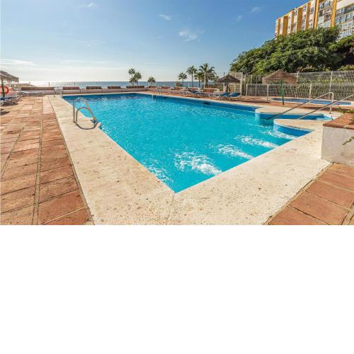 Beautiful apartment in Calahonda with Outdoor swimming pool, WiFi and 2 Bedrooms