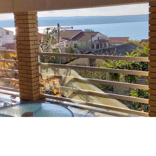 Beautiful Apartment in Jasenice near Sea
