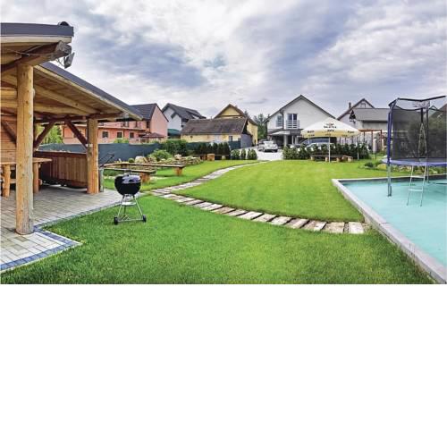 Beautiful apartment in Liptovska Topla w/ WiFi and 1 Bedrooms