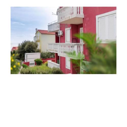 Beautiful apartment in Mandre w/ 1 Bedrooms