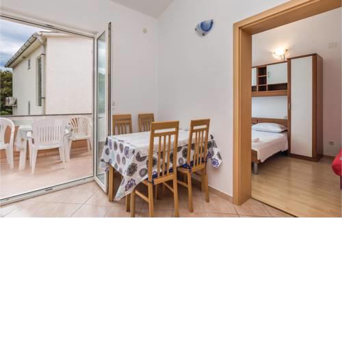 Beautiful apartment in Mandre w/ WiFi and 1 Bedrooms