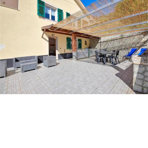 Beautiful Apartment In Moneglia With Wifi And 2 Bedrooms