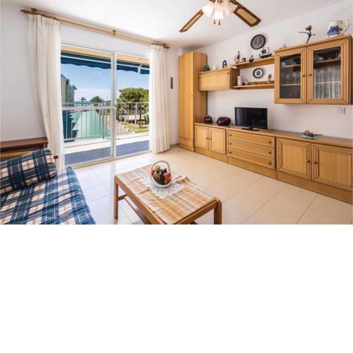 Beautiful apartment in Oropesa del Mar w/ Outdoor swimming pool, Outdoor swimming pool and 3 Bedrooms