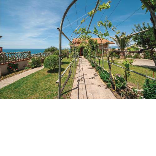 Beautiful apartment in Porto Alabe with 3 Bedrooms and WiFi