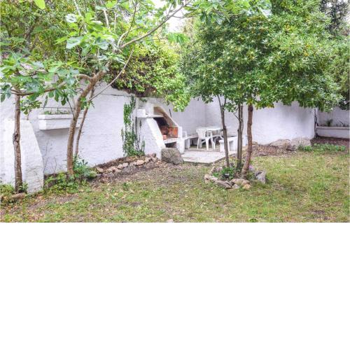 Beautiful apartment in Ruoni S,Teresa Gallura with 2 Bedrooms