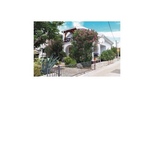 Beautiful apartment in Vir w/ 2 Bedrooms