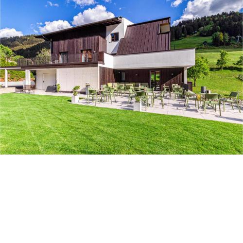 Beautiful apartment in Zams with WiFi and 2 Bedrooms