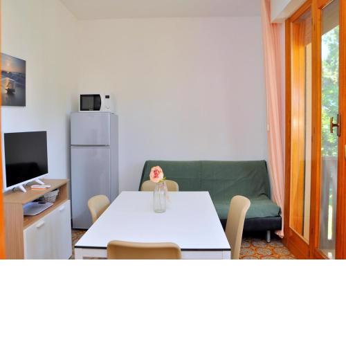 Beautiful apartment with terrace for 4 people - By Beahost Rentals