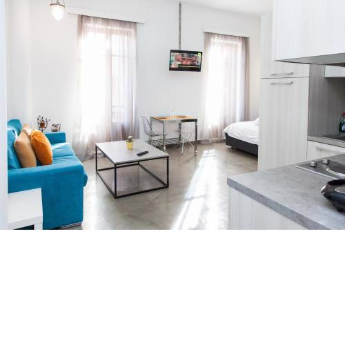Beautiful Apt near Monastiraki sqr