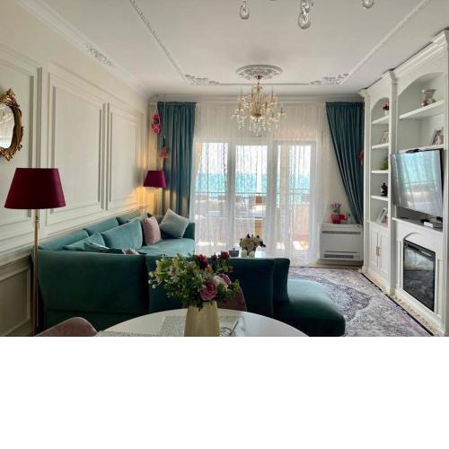 Beautiful Beach front Apartment
