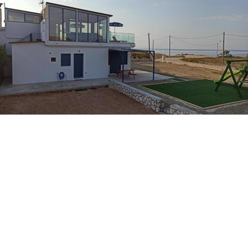 Beautiful Beachfront Apartment in Lixouri Greece