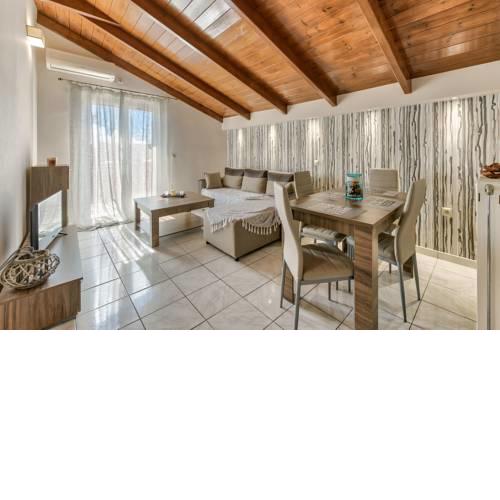 Beautiful City Center Apartment