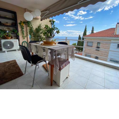 Beautiful, comfortable, spacious,seaside apartment