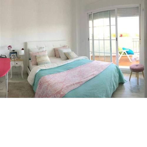 Beautiful cosy,charming.Stylish apartment,see view