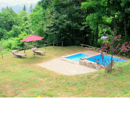Beautiful Cottage in Pescia with bubble bath