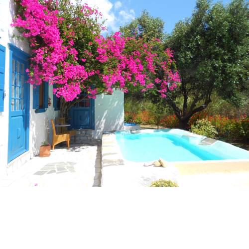 Beautiful country home on Syros island, Greece