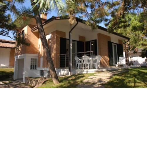 Beautiful Detatched house in Lignano Pineta