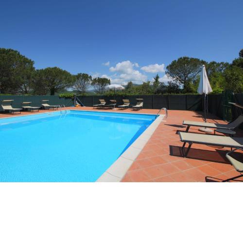 Beautiful Farmhouse in Arezzo with Swimming Pool Garden