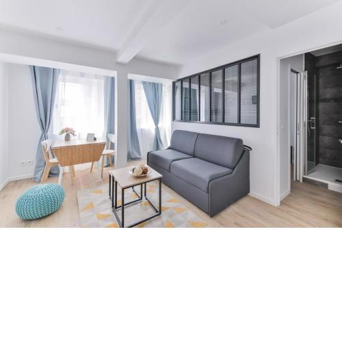 Beautiful flat next to Saint Lazare Opera