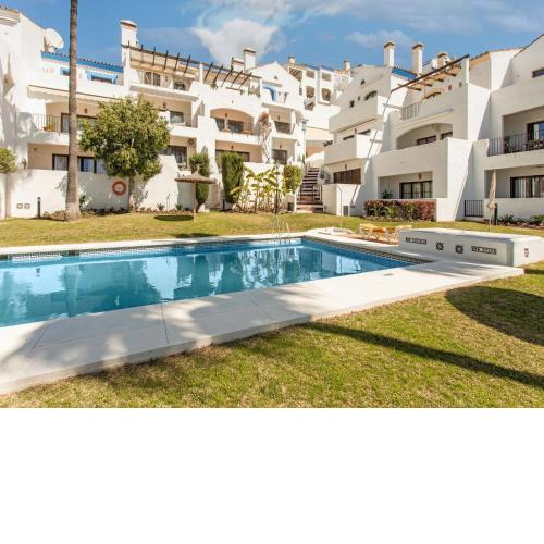 Beautiful Holiday Home in Andalucía with Swimming Pool
