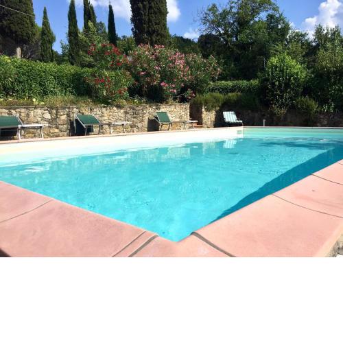 Beautiful Holiday Home with Swimming Pool in Monterchi