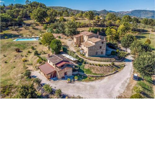 Beautiful home in Fraz, Lugnano with Outdoor swimming pool and 8 Bedrooms