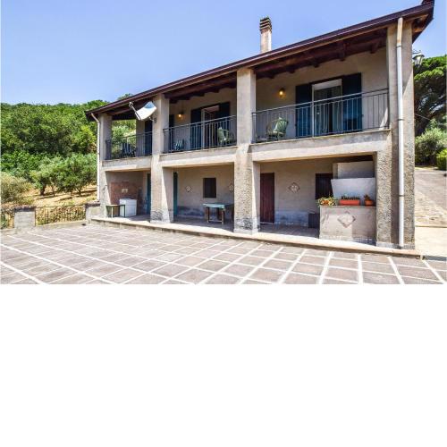 Beautiful home in Librizzi with 3 Bedrooms