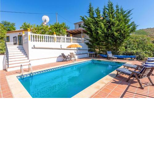 Beautiful home in Malaga with Outdoor swimming pool, WiFi and 2 Bedrooms