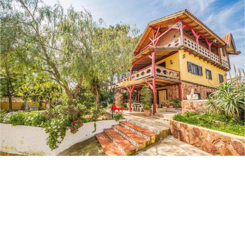 Beautiful home in Manises with Outdoor swimming pool, WiFi and 4 Bedrooms