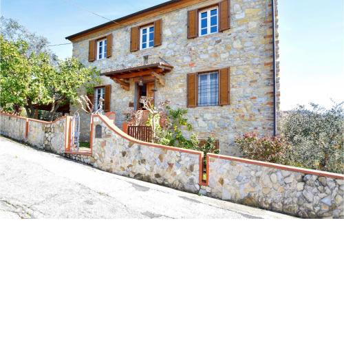 Beautiful Home In Massarosa With Wifi And 2 Bedrooms