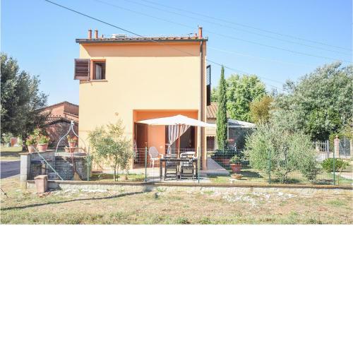 Beautiful home in Orentano with 2 Bedrooms and WiFi