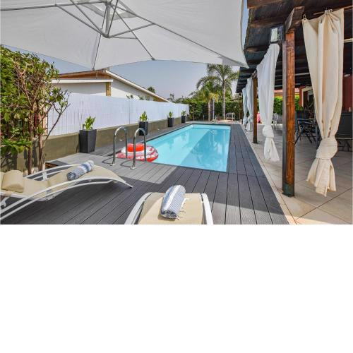 Beautiful home in Partinico with WiFi, Private swimming pool and Outdoor swimming pool