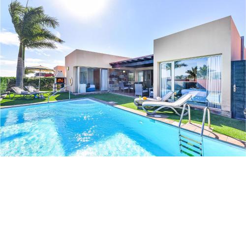 Beautiful home in SAN BARTOLOME DE TIRAJ with Outdoor swimming pool, WiFi and 2 Bedrooms