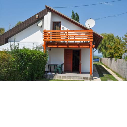 Beautiful home in Siófok w/ 2 Bedrooms