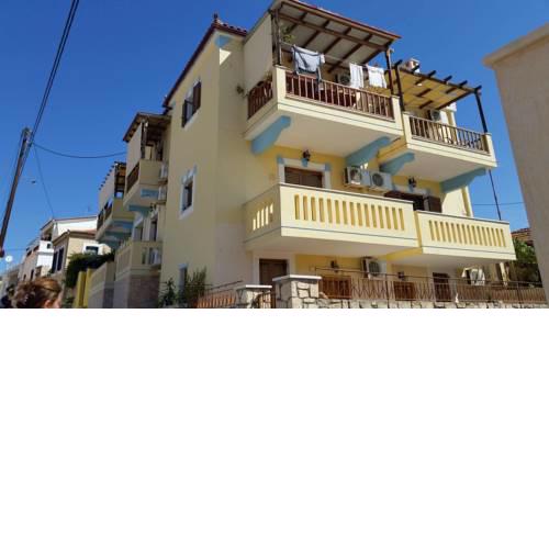 Beautiful house in Aegina