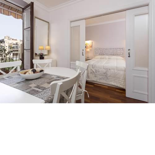 Beautiful & Luxury Apartment centrally-located