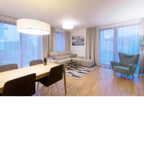 Beautiful Modern Apartment close to Center