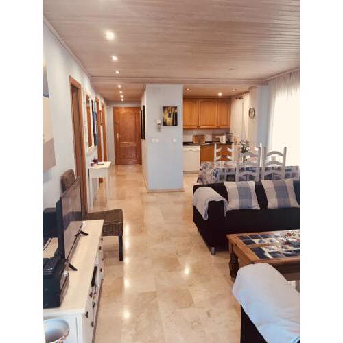 Beautiful modern apartment near to beach